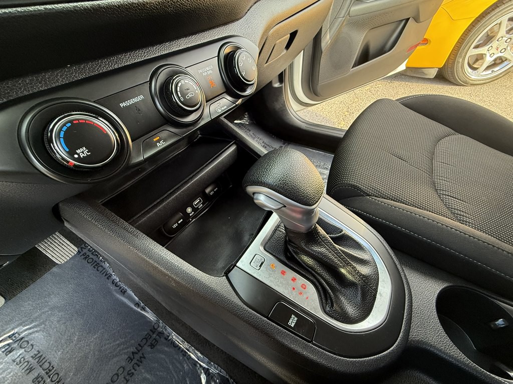 2021 Kia Forte Image 15