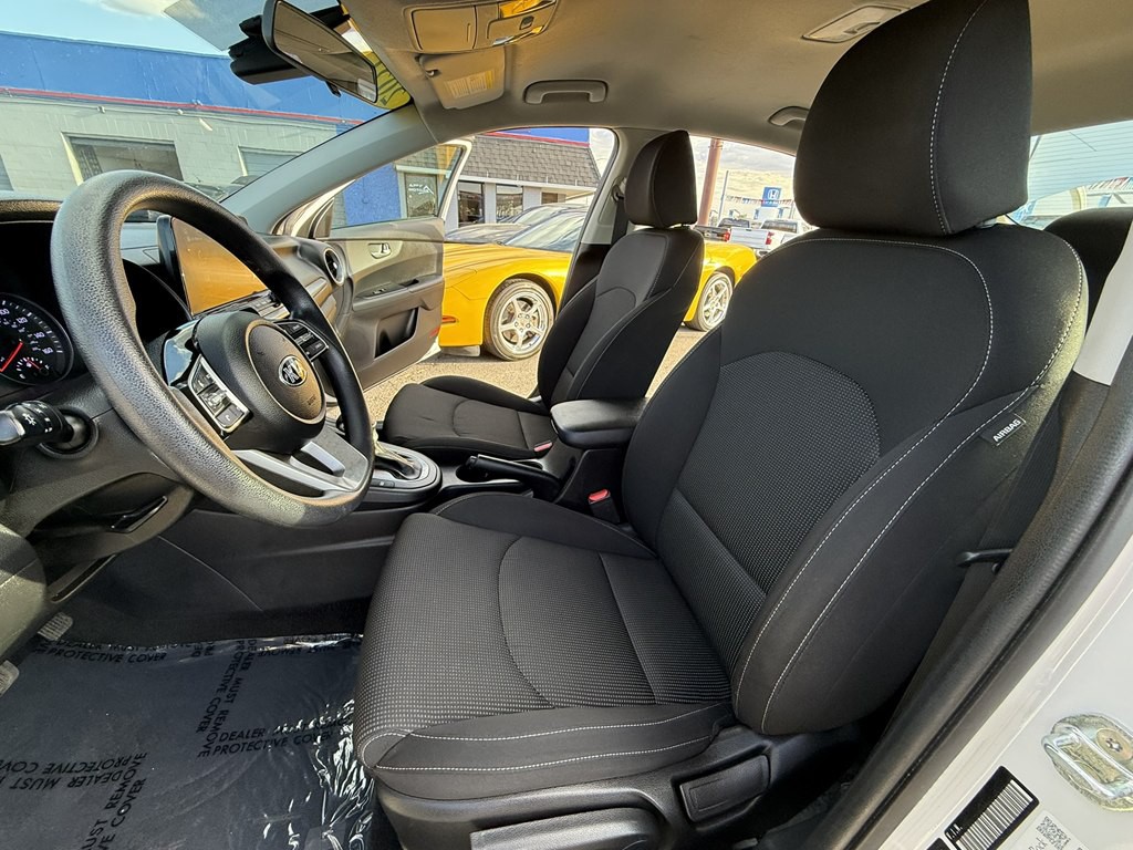 2021 Kia Forte Image 16