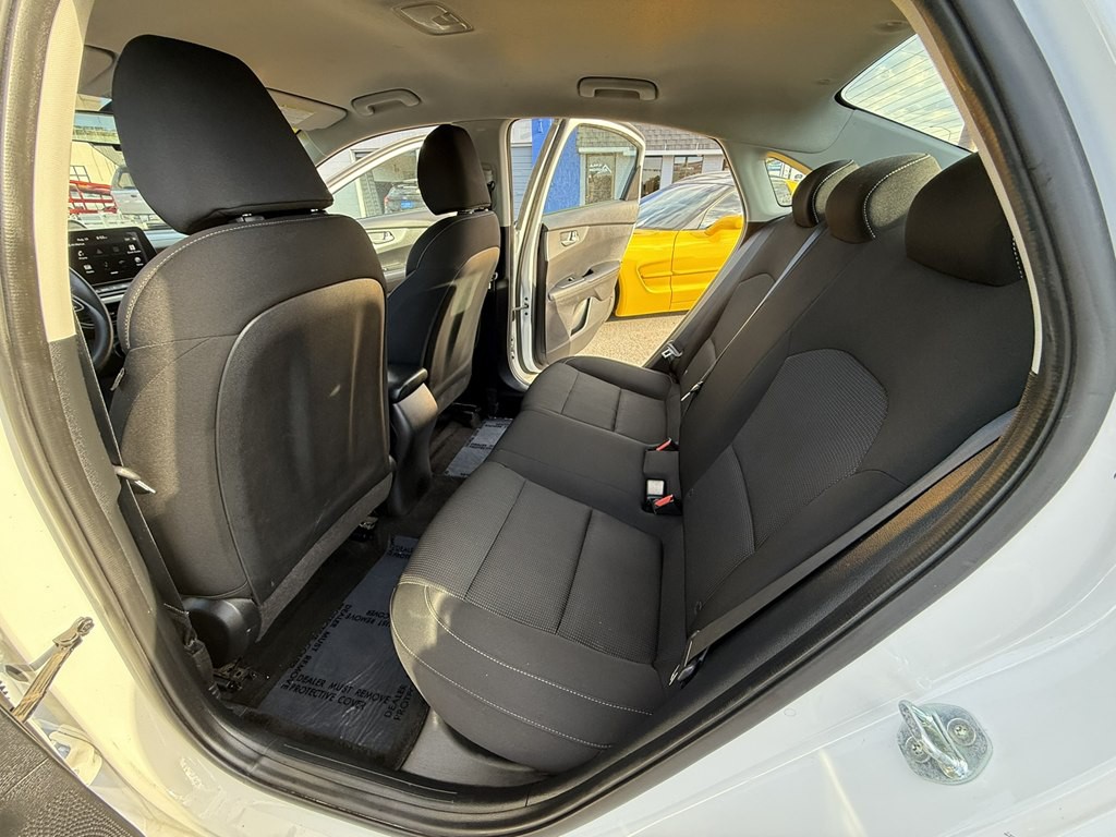 2021 Kia Forte Image 18