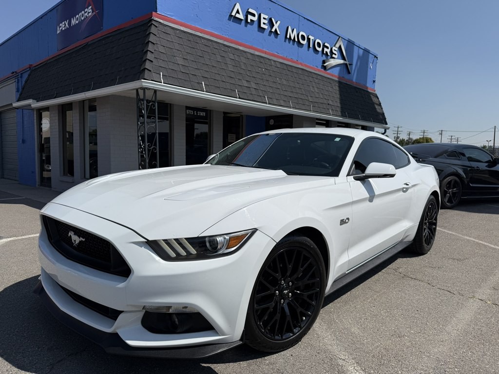 2017 Ford Mustang Image 1