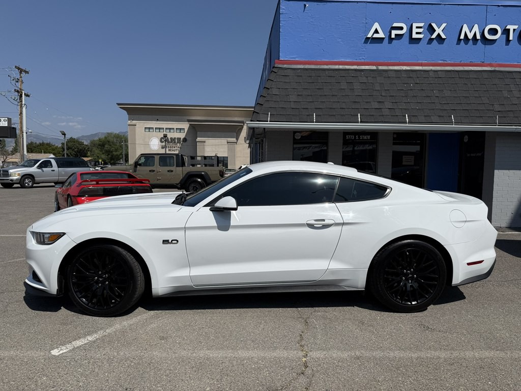 2017 Ford Mustang Image 2