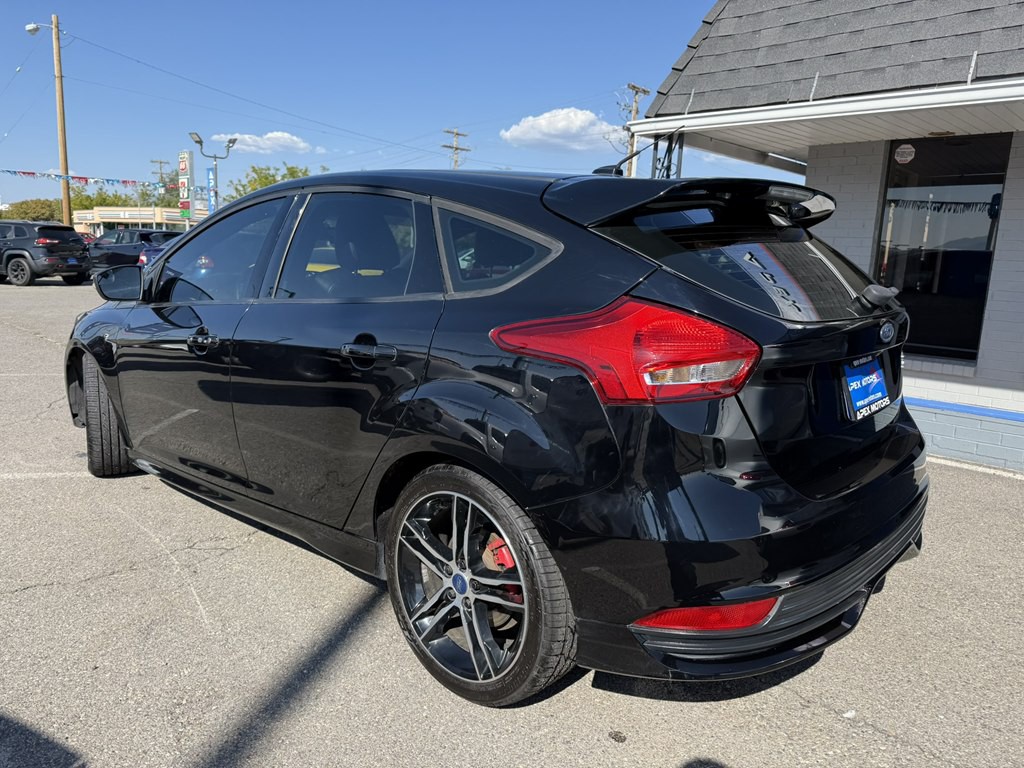 2016 Ford Focus Image 3