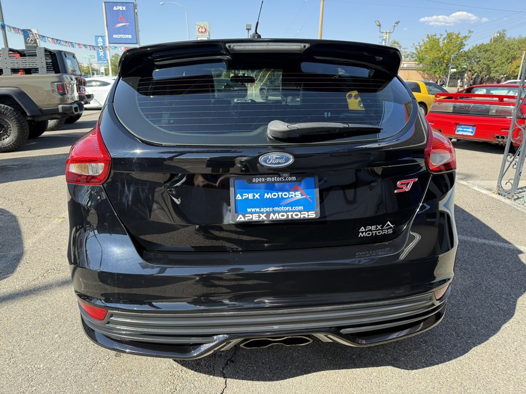 2016 Ford Focus Image 4