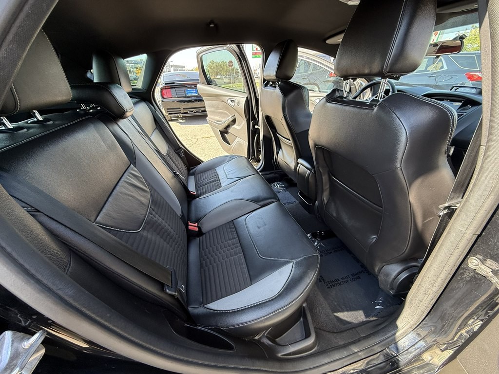 2016 Ford Focus Image 20
