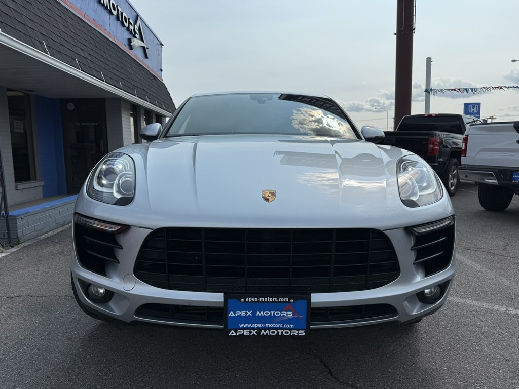 2017 Porsche Macan Image 8