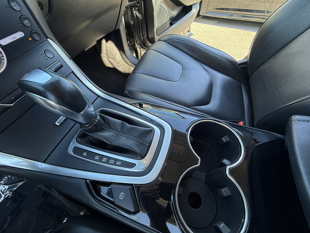 2018 Ford Edge Image 15