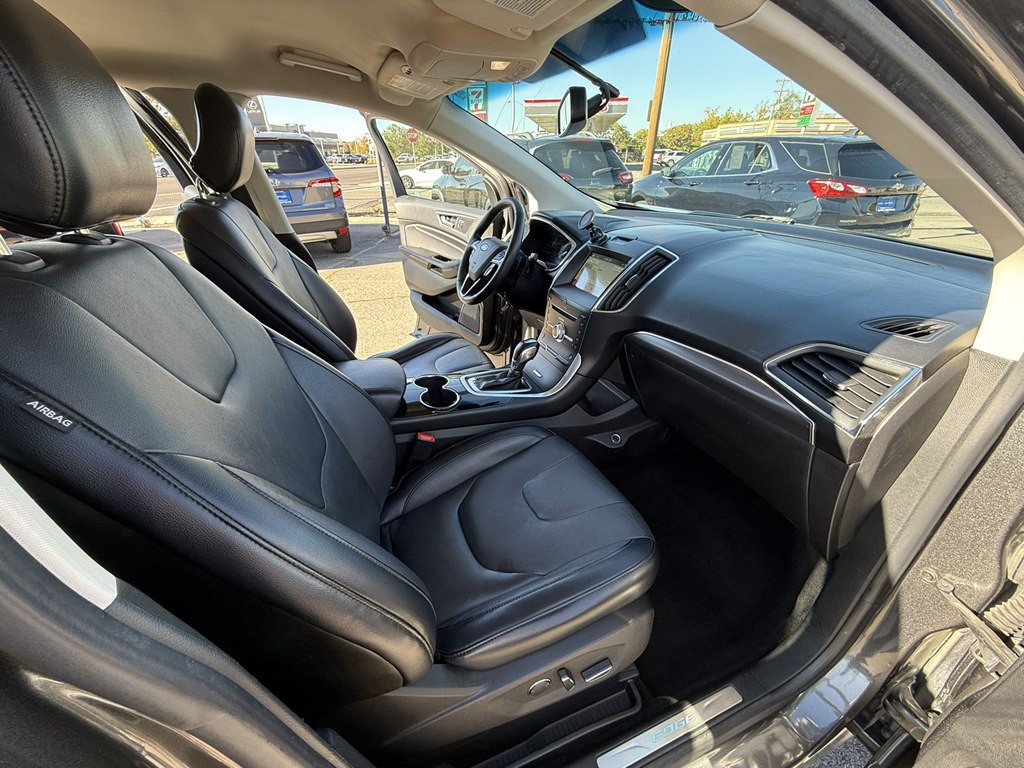 2018 Ford Edge Image 24