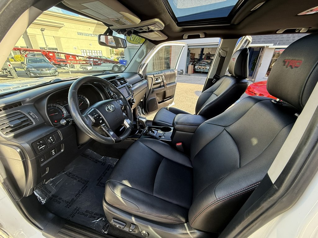 2019 Toyota 4Runner Image 9