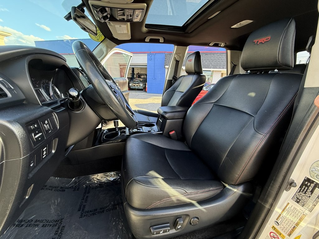 2019 Toyota 4Runner Image 18