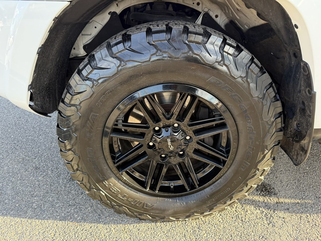 2019 Toyota 4Runner Image 30