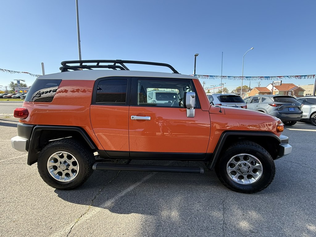 2013 Toyota FJ Cruiser Image 6