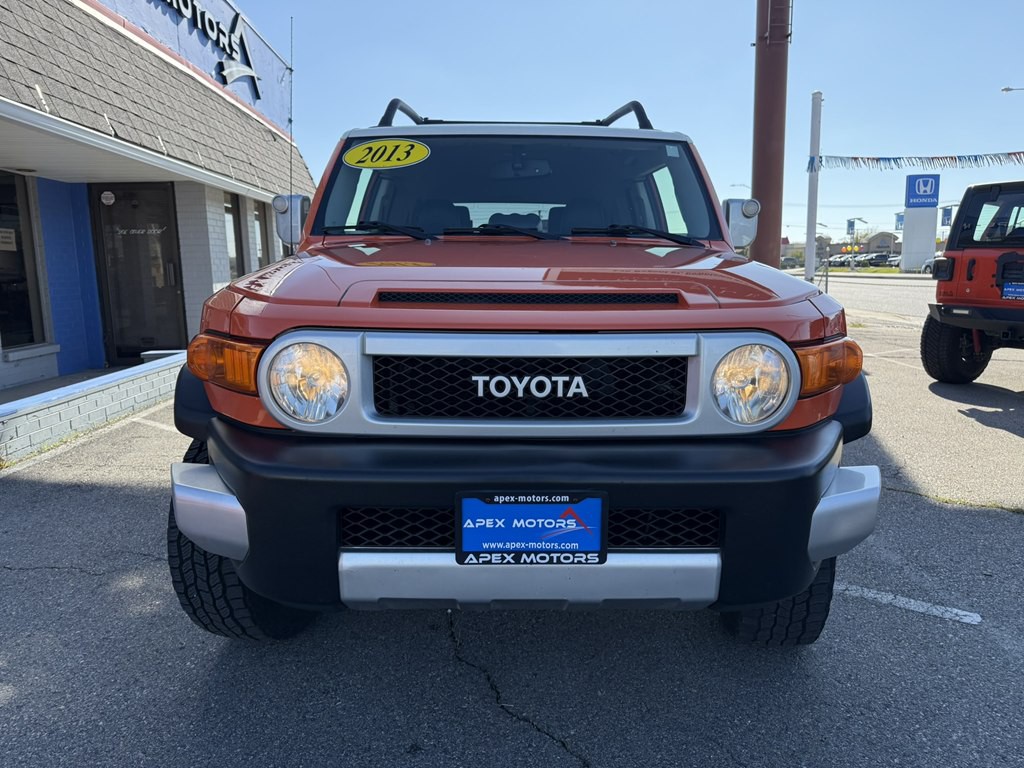 2013 Toyota FJ Cruiser Image 8