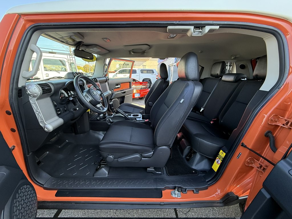 2013 Toyota FJ Cruiser Image 9