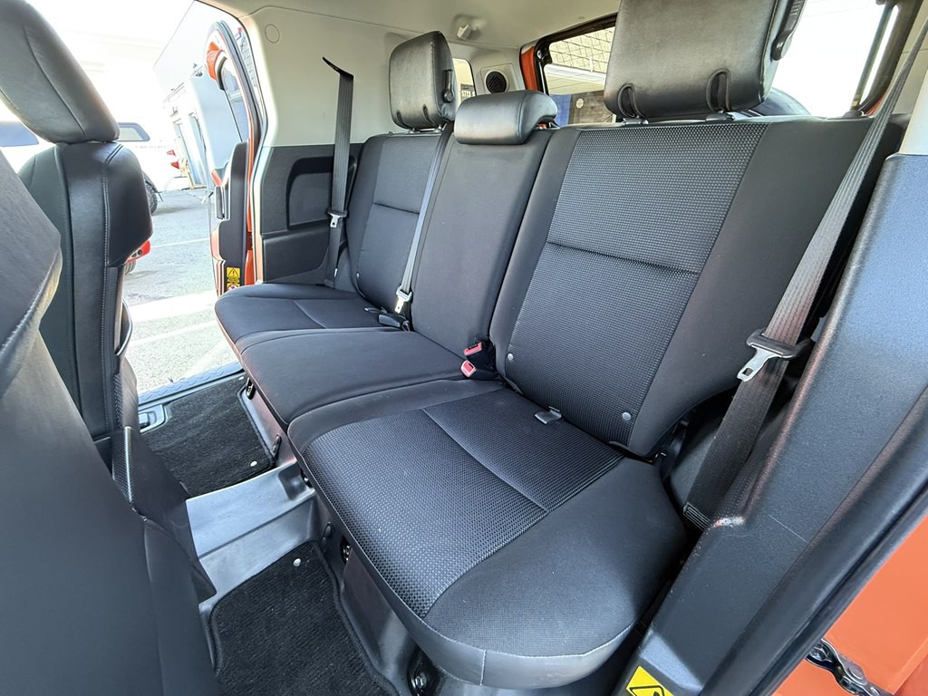 2013 Toyota FJ Cruiser Image 20