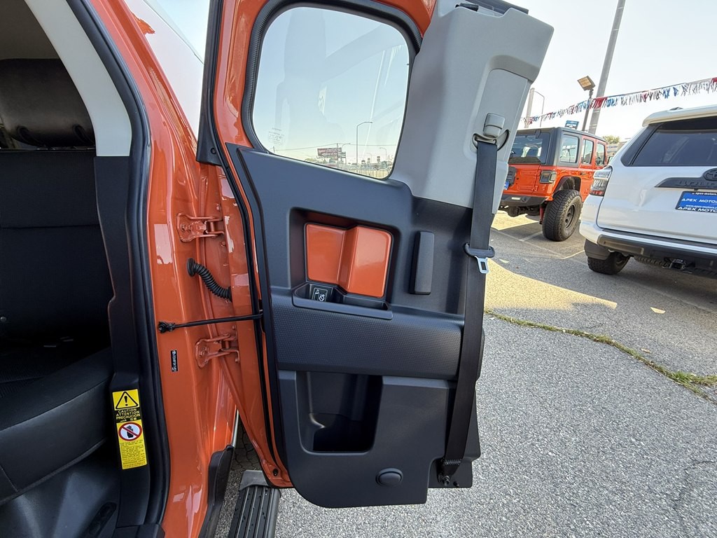 2013 Toyota FJ Cruiser Image 22