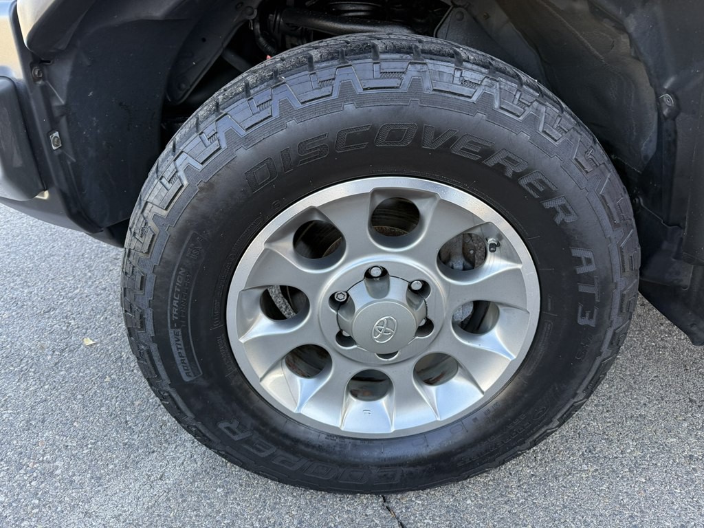 2013 Toyota FJ Cruiser Image 35