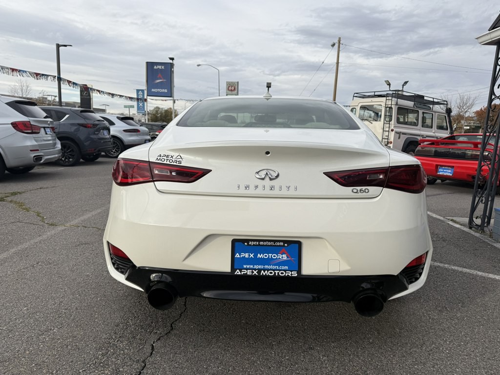 2018 INFINITI Q60 Image 4