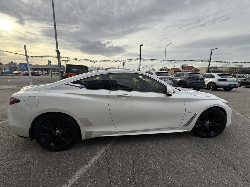 2018 INFINITI Q60 Image 6