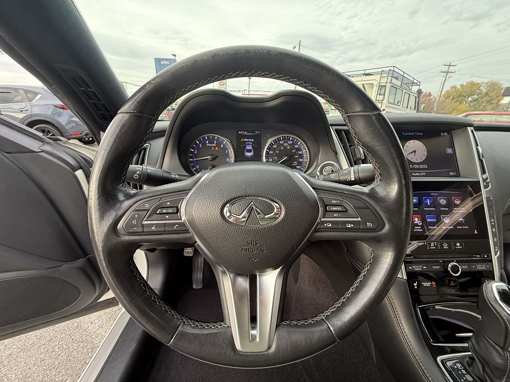 2018 INFINITI Q60 Image 9