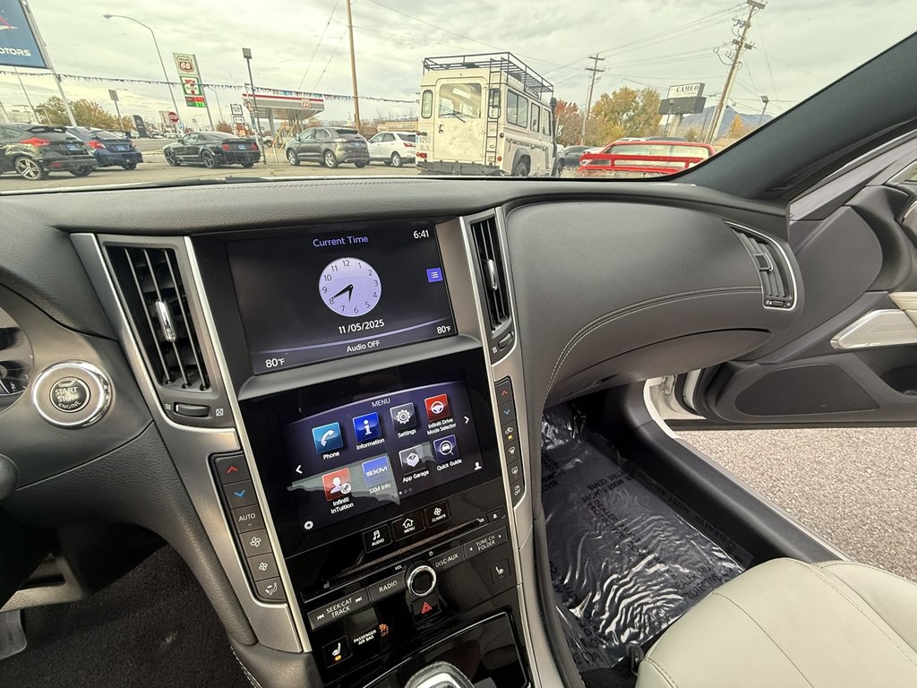 2018 INFINITI Q60 Image 10