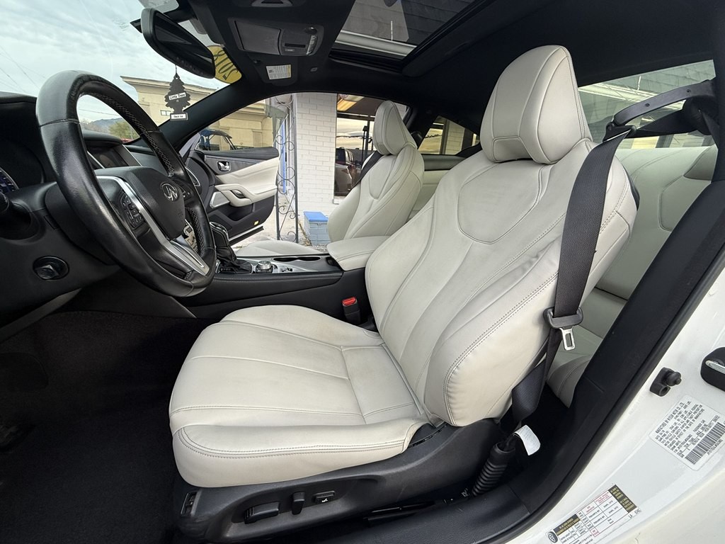 2018 INFINITI Q60 Image 15