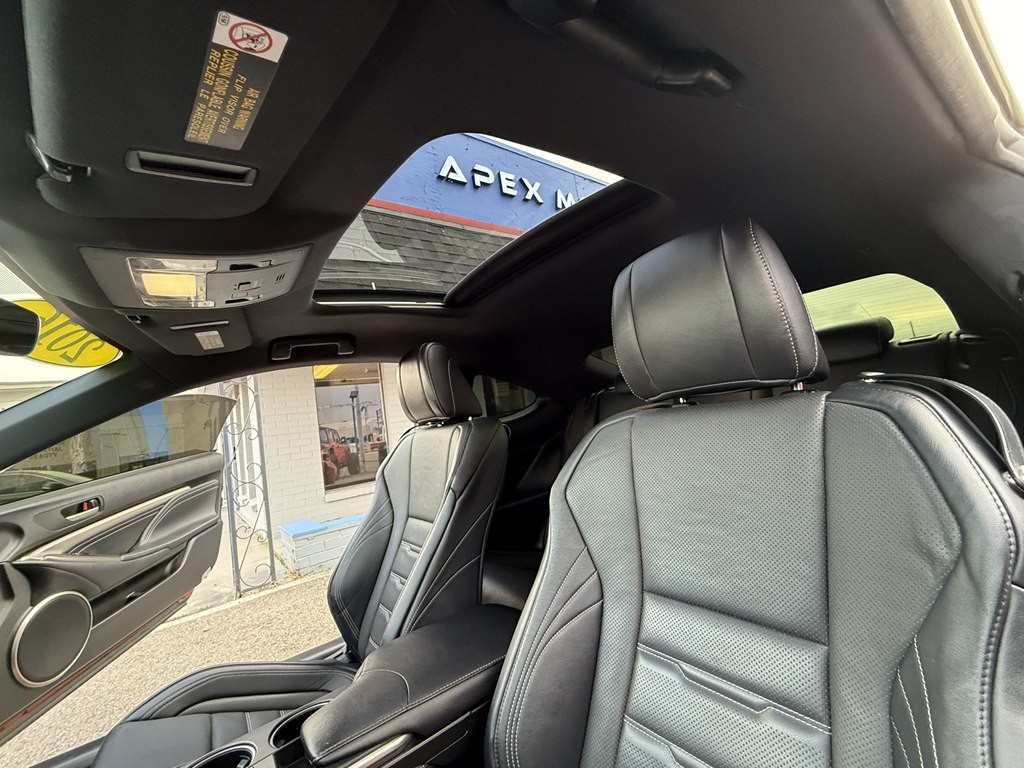 2016 Lexus RC Image 18