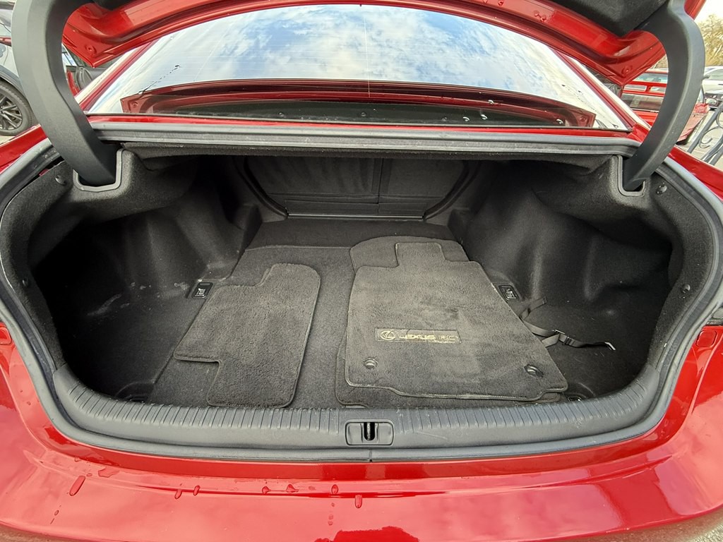 2016 Lexus RC Image 22