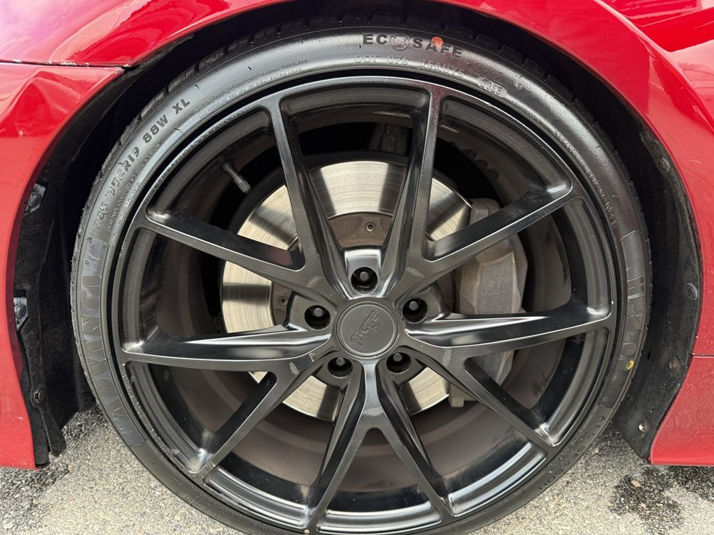 2016 Lexus RC Image 30