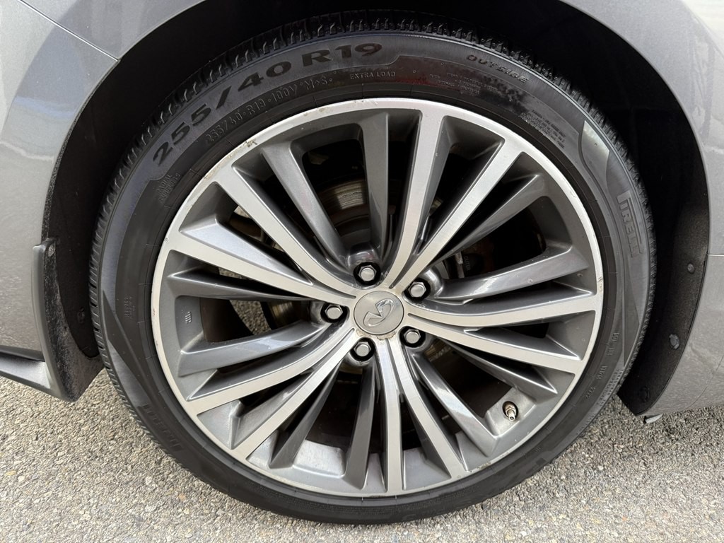 2018 INFINITI Q60 Image 27