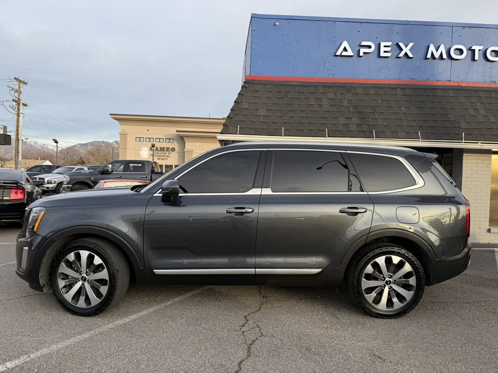 2022 Kia Telluride Image 2