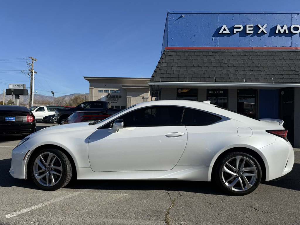 2019 Lexus RC Image 2