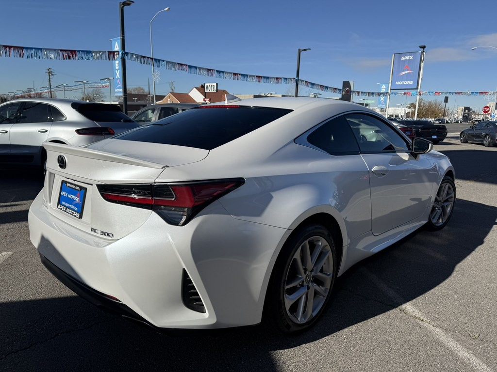 2019 Lexus RC Image 5