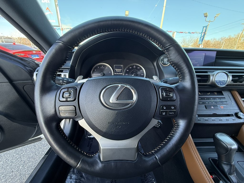 2019 Lexus RC Image 10