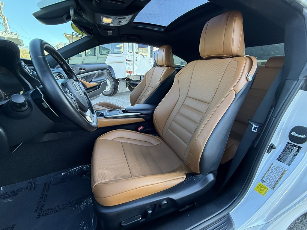 2019 Lexus RC Image 17