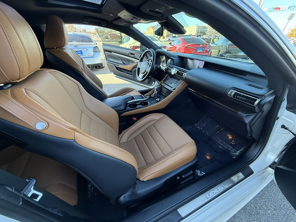 2019 Lexus RC Image 22
