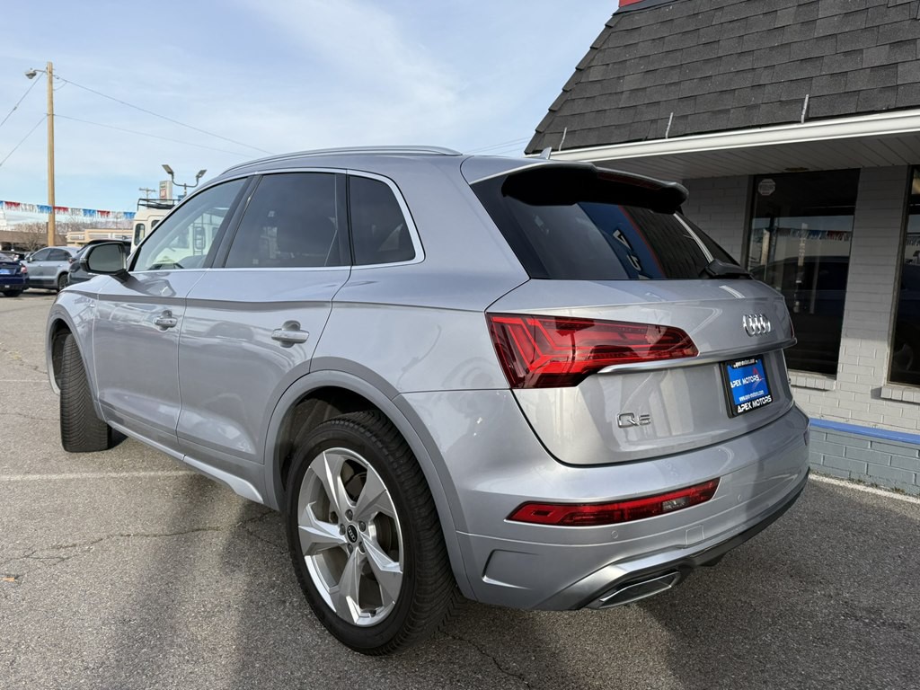 2022 Audi Q5 Image 3