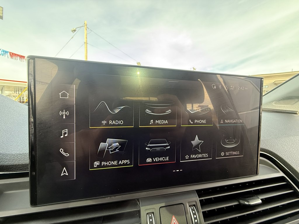 2022 Audi Q5 Image 17