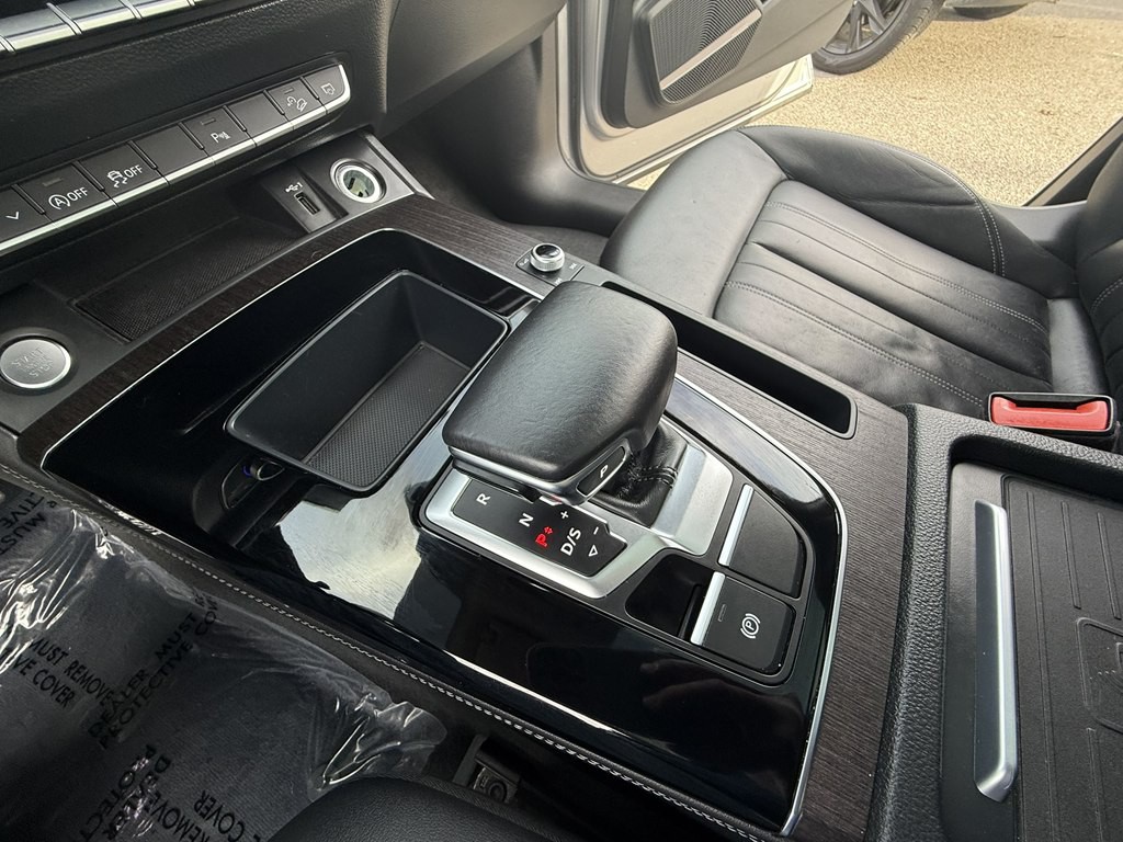 2022 Audi Q5 Image 19