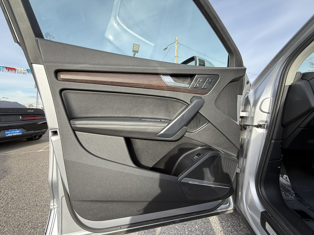 2022 Audi Q5 Image 24