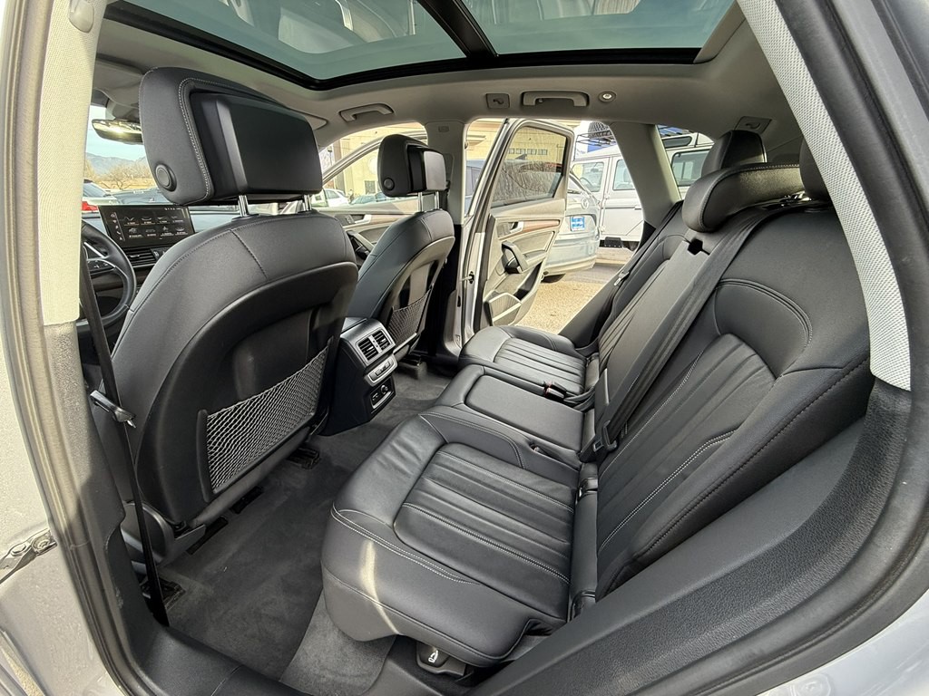 2022 Audi Q5 Image 26