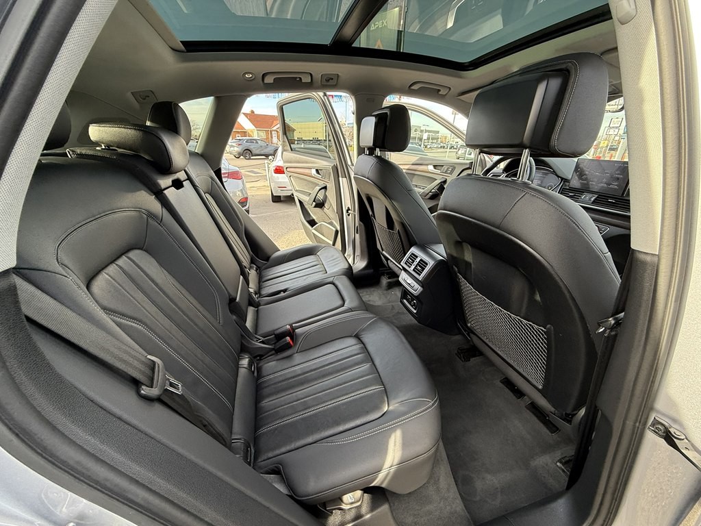 2022 Audi Q5 Image 32