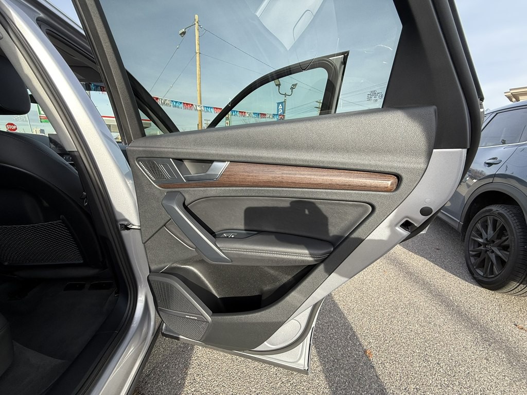 2022 Audi Q5 Image 33