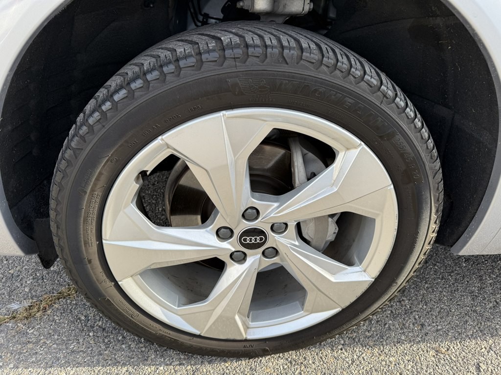 2022 Audi Q5 Image 37