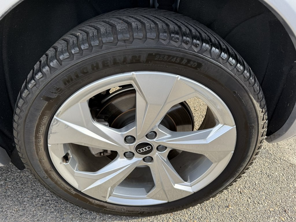 2022 Audi Q5 Image 38