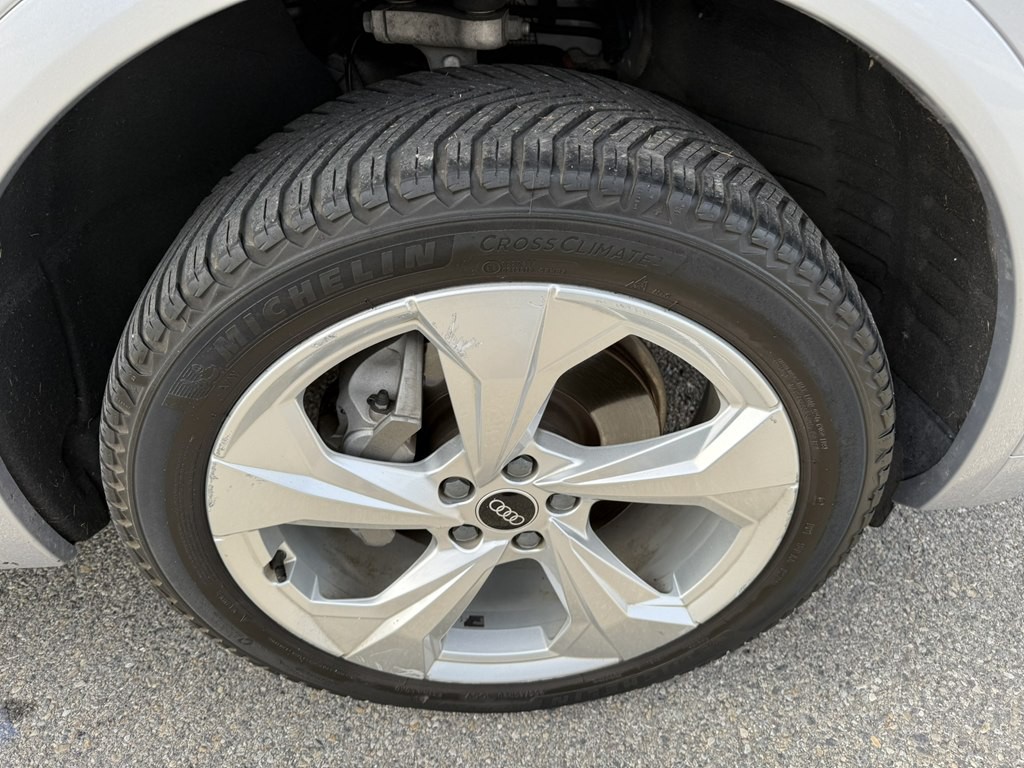 2022 Audi Q5 Image 40