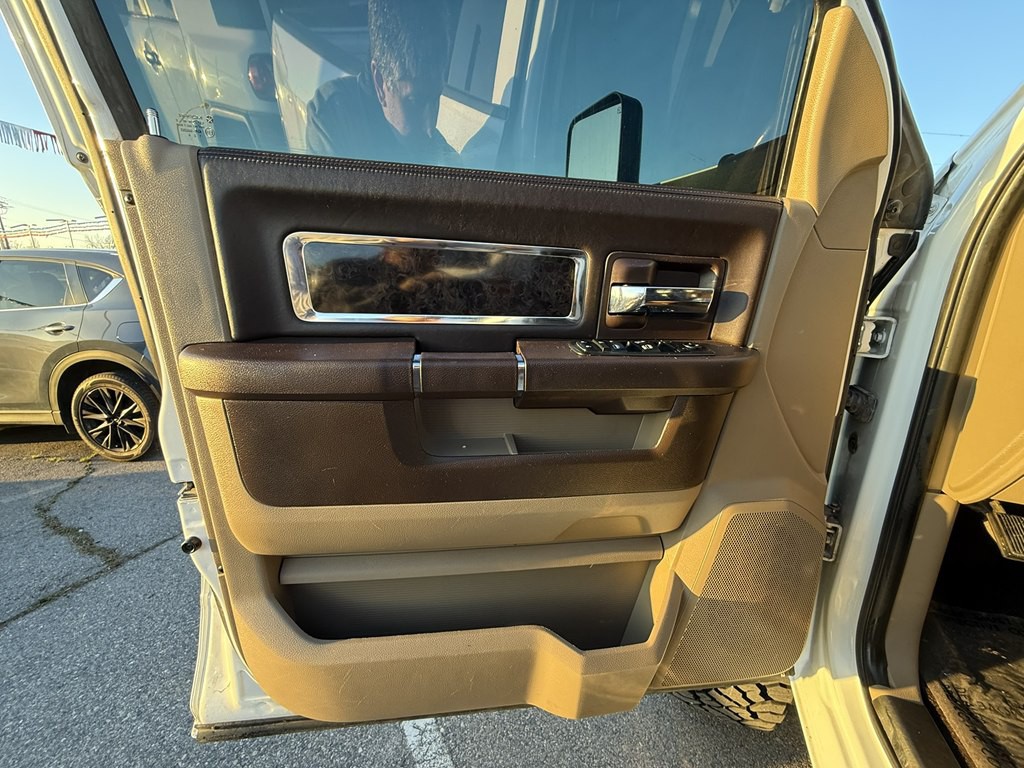 2012 Dodge Ram 3500 Image 17