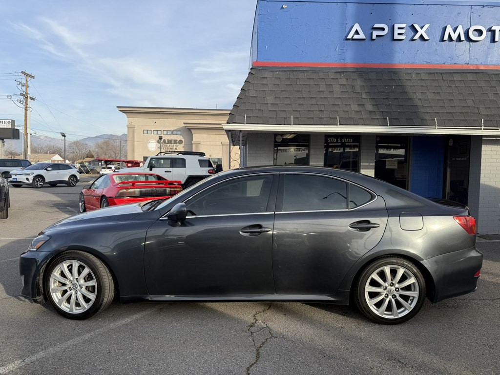 2006 Lexus IS Image 2