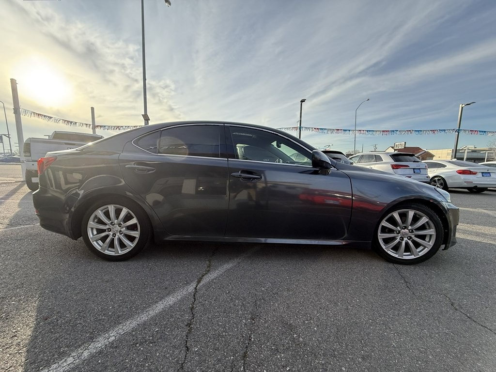 2006 Lexus IS Image 6