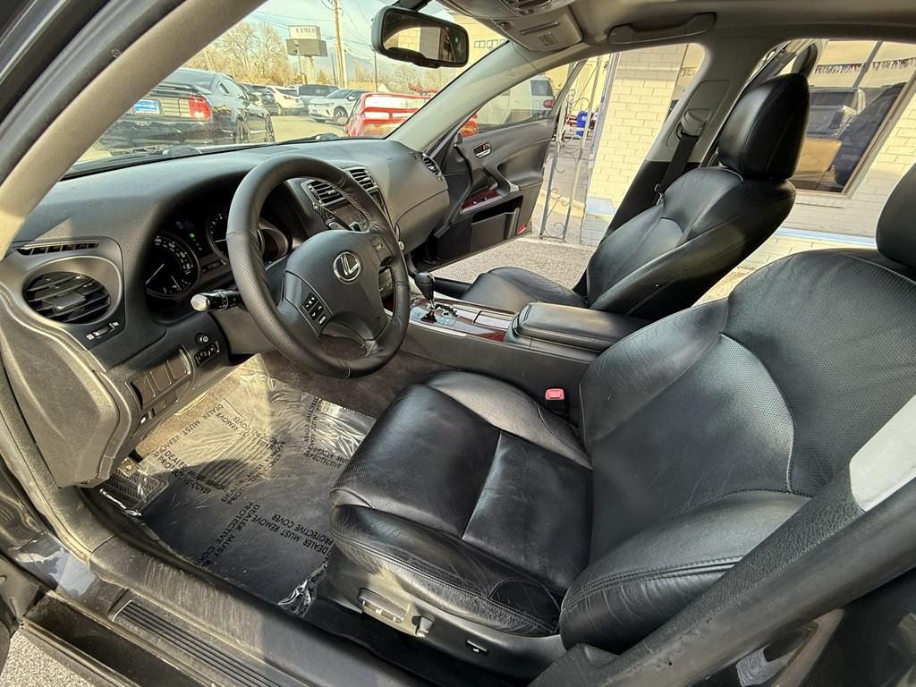 2006 Lexus IS Image 9