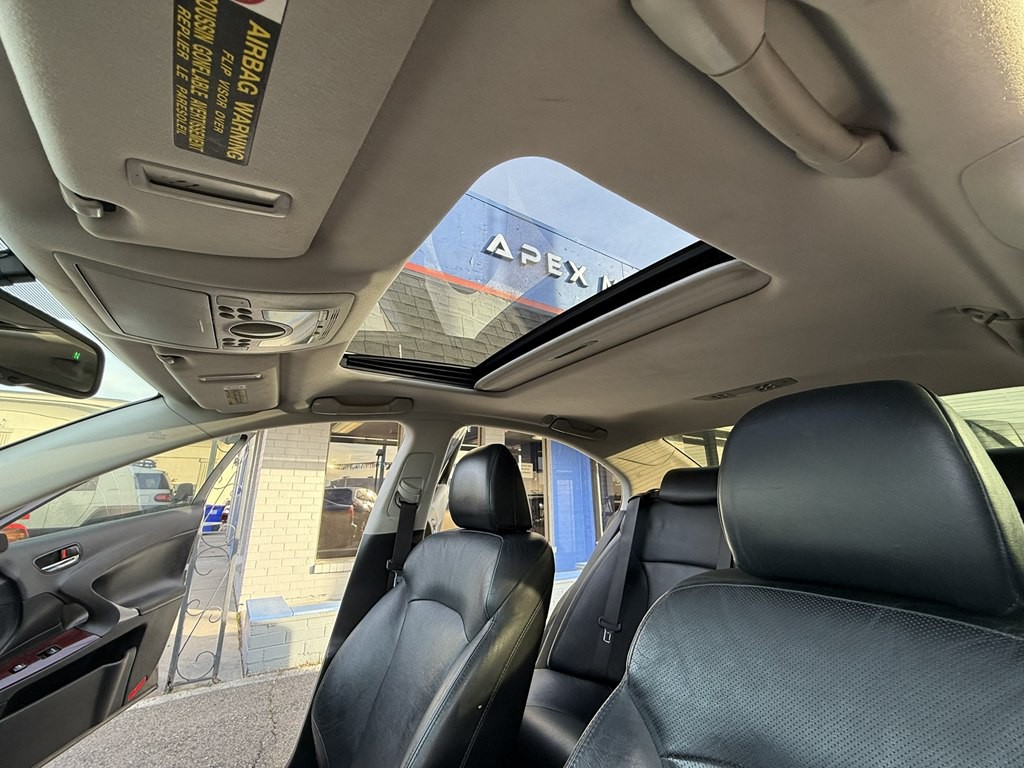 2006 Lexus IS Image 13